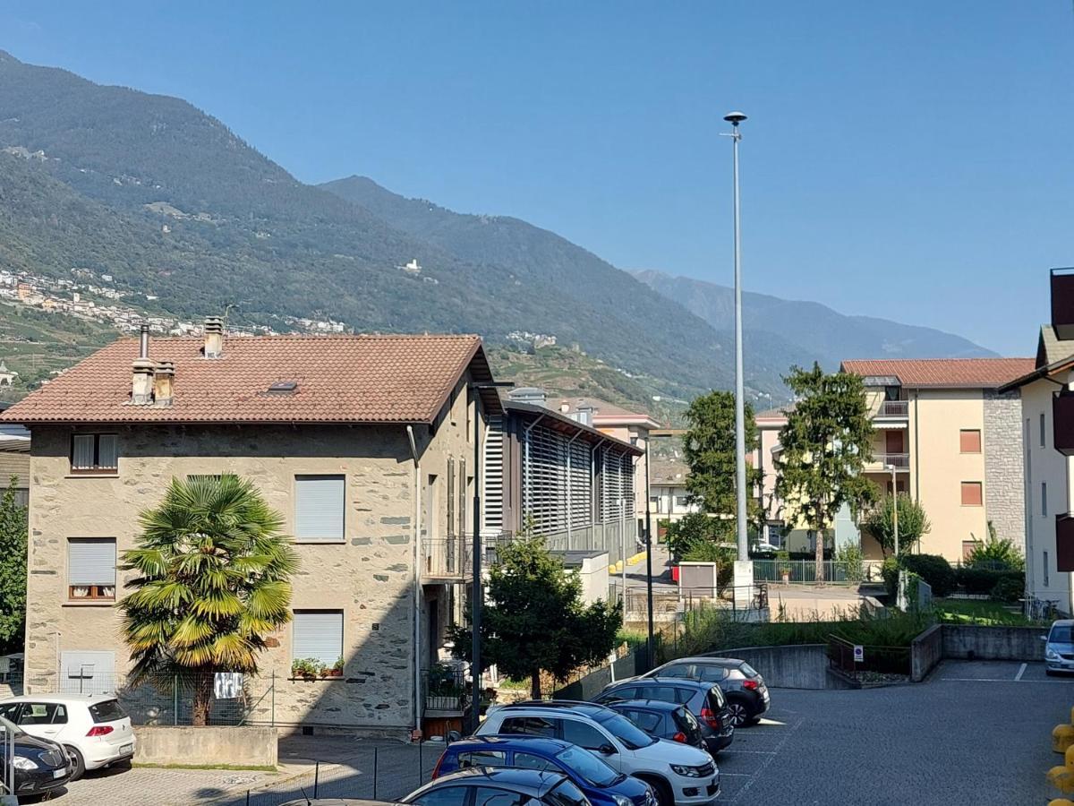 Bilocale Luminoso, Ottima Posizione Leilighet Sondrio Eksteriør bilde